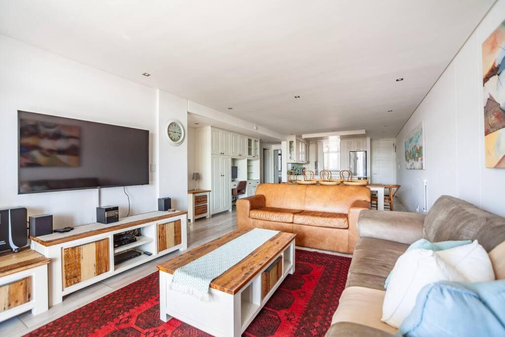 Apartment 170 Eden On The Bay *